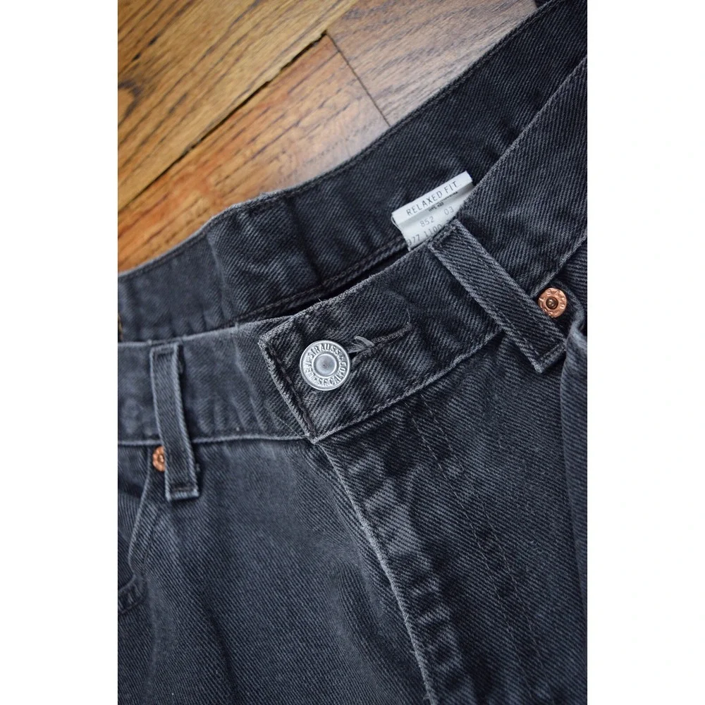Vintage Levis 550 Men's Relaxed Fit‎ Taper Leg Black Denim Jeans Size 38x34